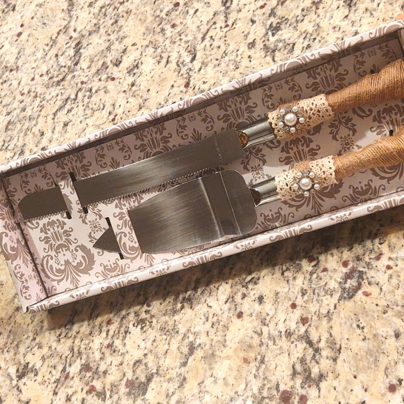 Rustic Cake Knife & Serving Set - Picture 6 of 6